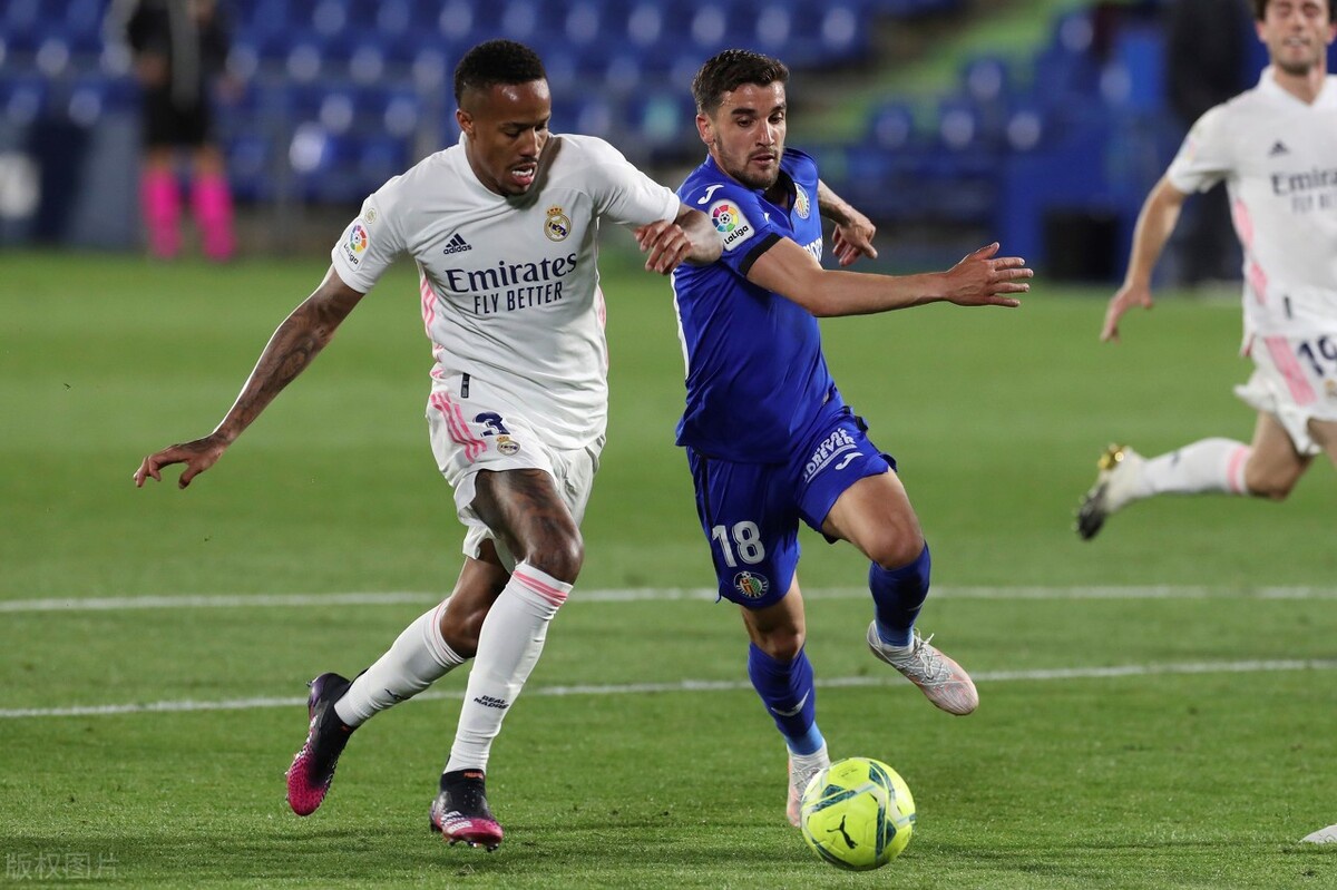 西甲赛程吃紧，埃因霍温清晨远射贴柱，质疑声仍在，赛程密集仍需轮换的简单介绍-YSB Sports
